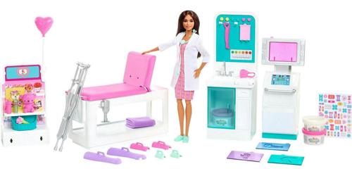 Barbie Fast Cast Clinic Playset with Brunette Barbie Doctor Doll, 4 Play Areas, 30+ Play Pieces